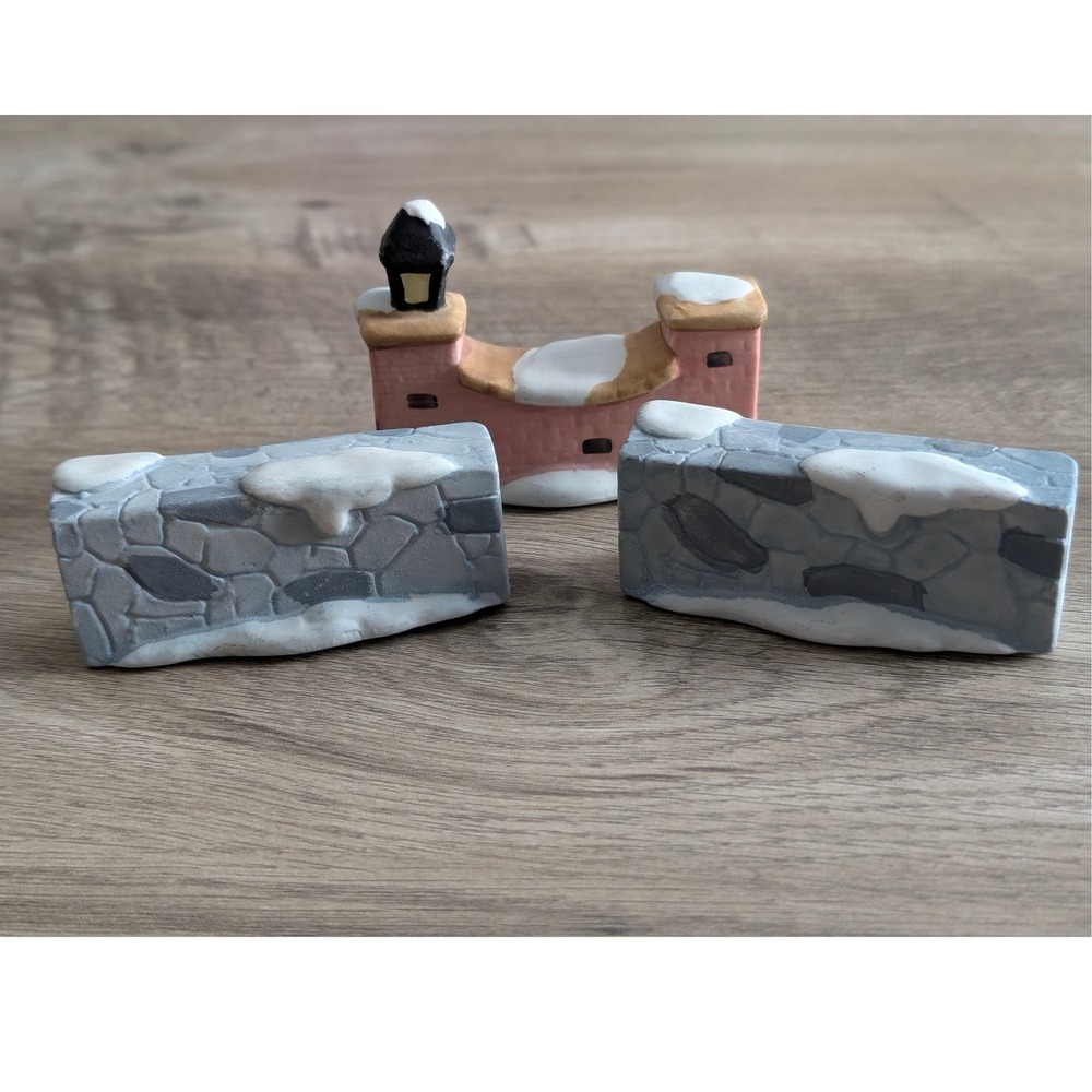 Vintage 1992 NOMA Dickensville Christmas‎ Village Stone Walls and Gate Set of 3